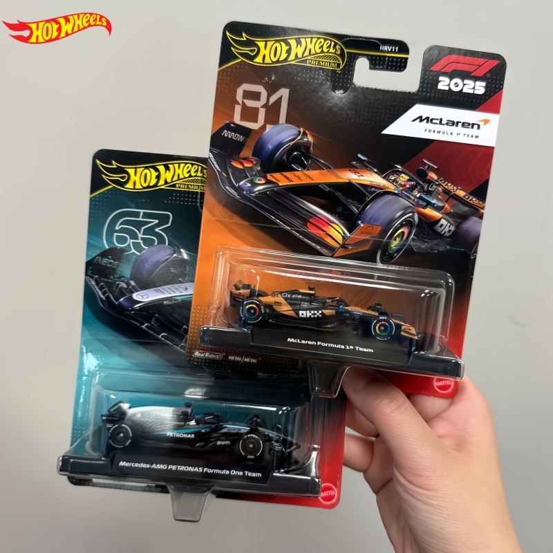 Car Accessories Company - Hot Wheels Original Mattel Premium 1:64